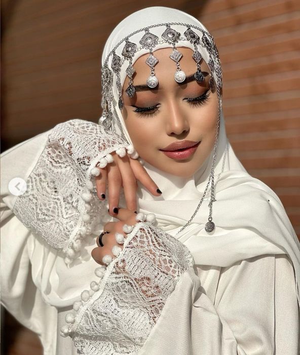 Zakasga kelinlar va tóylar uchun toqadigan taqinchoqlar yasab beramiz