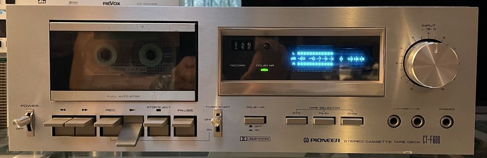 Стерео Дек Pioneer CT-F600