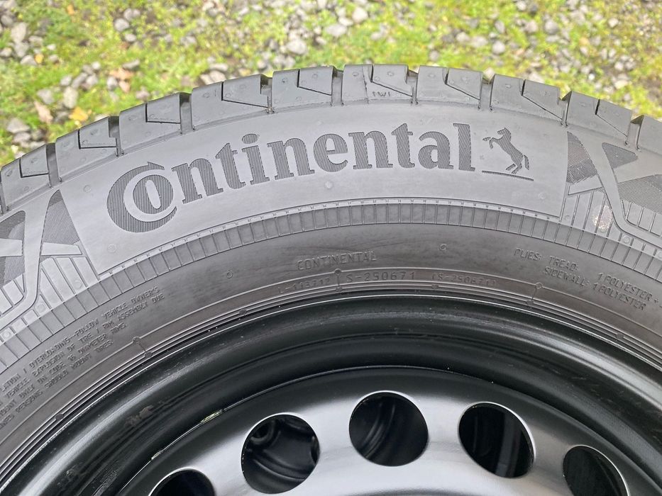 4 Броя Летни Гуми Continental с Джанти за VW Transporter 215/65 R16C