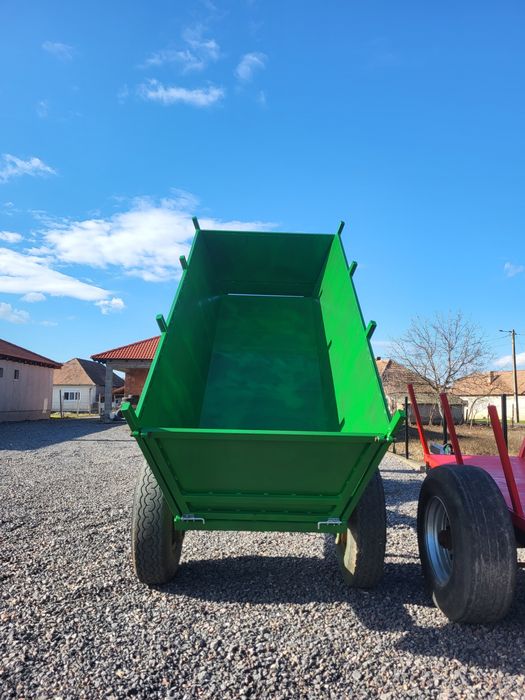 Remorca basculabila tractor