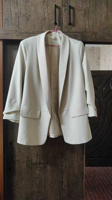 Продам пиджак 44 размер