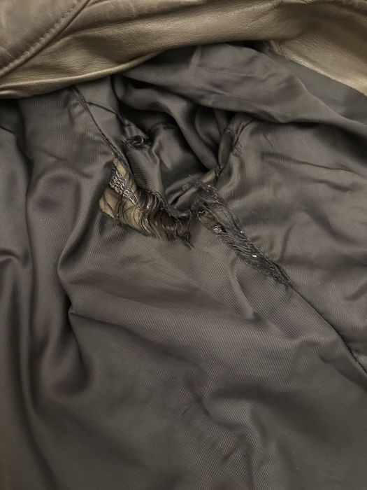 Кожаная куртка Armani Exchange - размер S