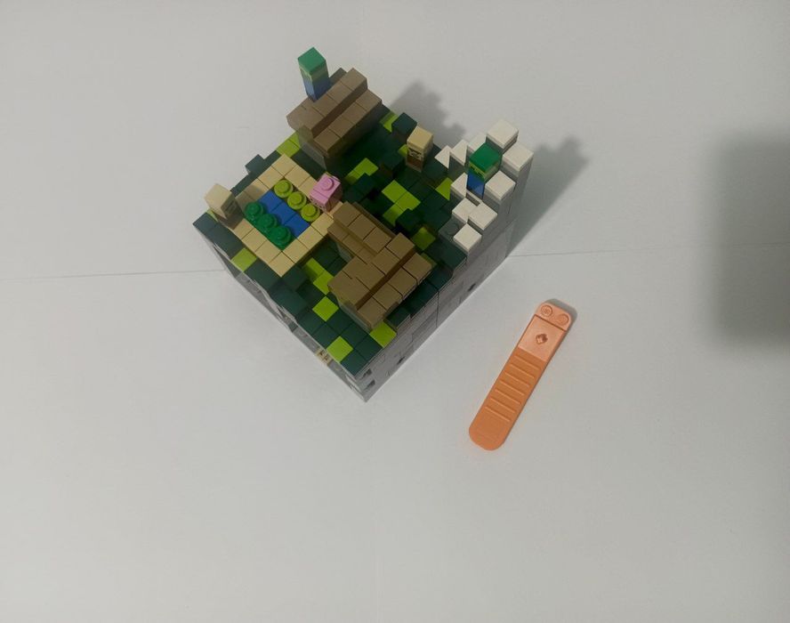 LEGO «Minecraft» – 21105 "Micro World: The Village"