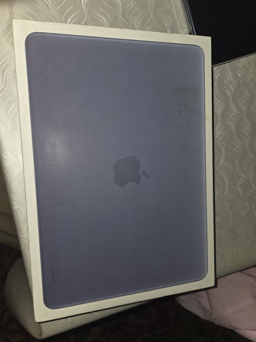 MacBook Neo 8/256