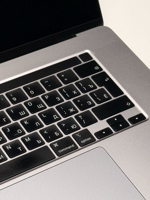 Macbook Pro 16 i9 16gb/1tb 5500xt 4gb