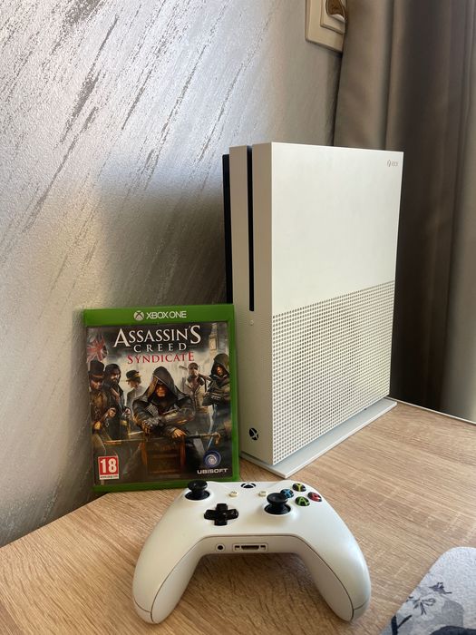 Продавам xbox one в отлично състояние.