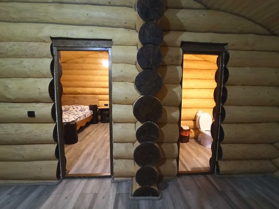 Casă de vacanță din lemn rotund, în Bucovina – comuna  Panaci, Coverca