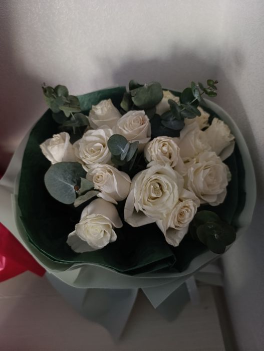 Срочно продам 2букета