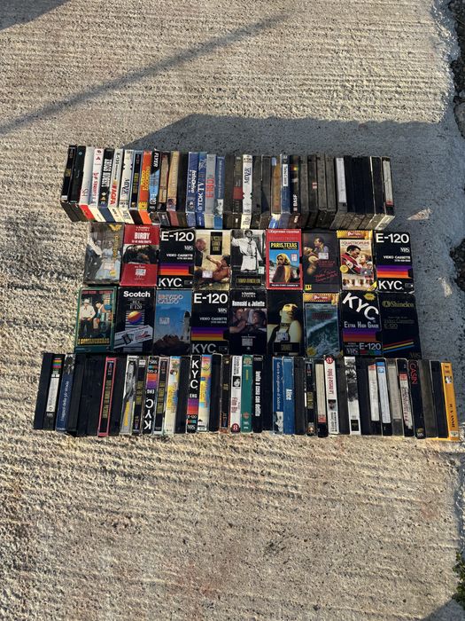 Vand Lot casete video vhs 93 Bucati