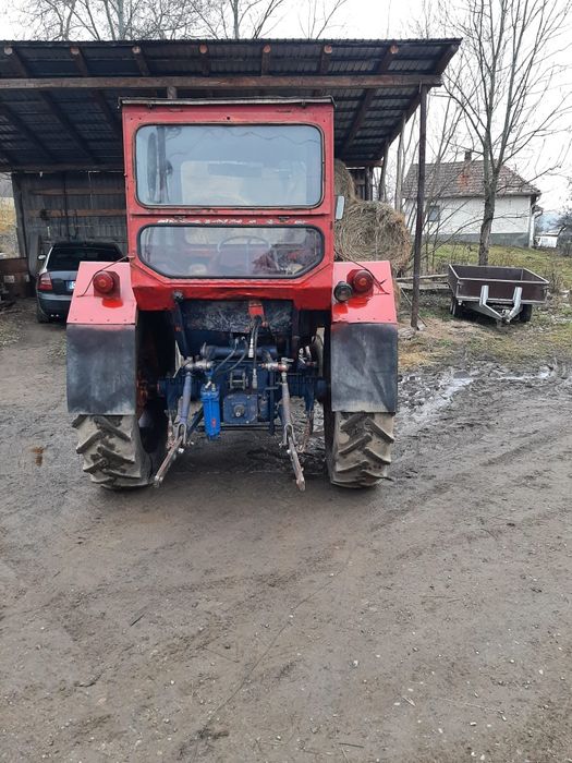 Vând tractor u650