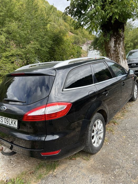 Vand sau schimb ford mondeo mk4