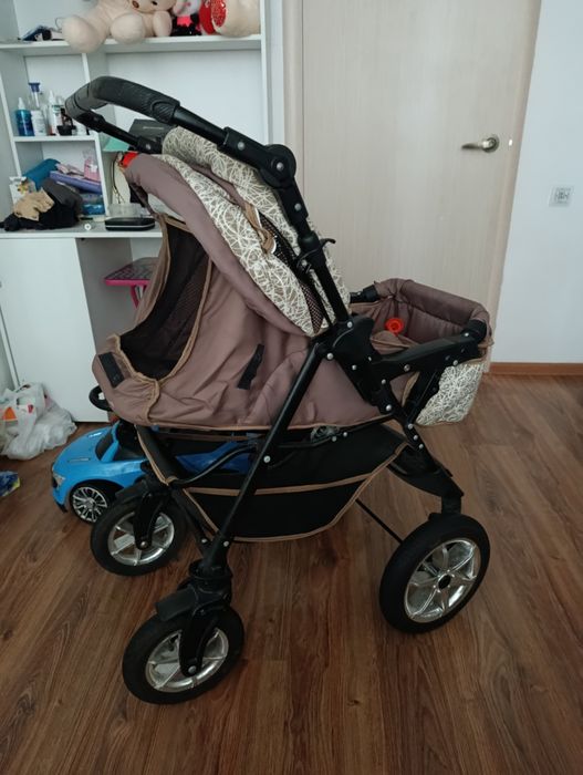 детская коляска.