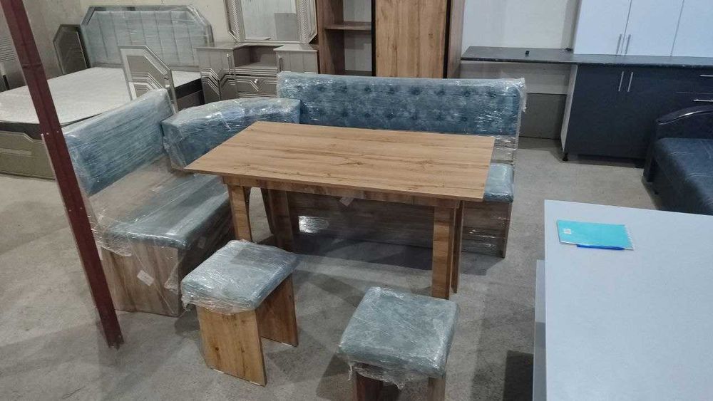 Срочно продаеться  готовые мебели не дорого