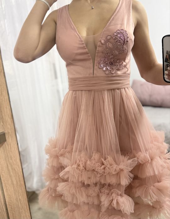 rochie roz in stare foarte buna