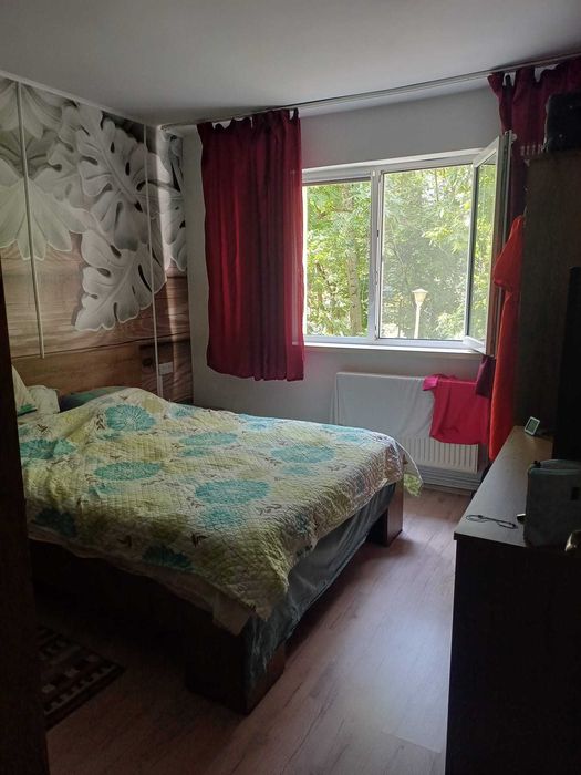 Proprietar/ persoană fizică – Apartament 3 camere, etaj 1 , Splai Bahlui Mal Drept