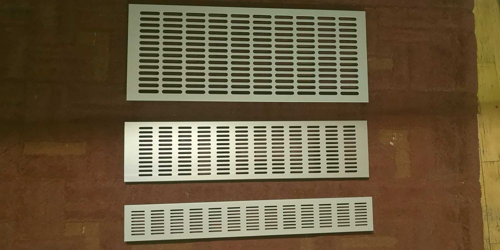 Вентилационна решетка за врата: баня, тоалетна, кухня - 1 бр. алуминии