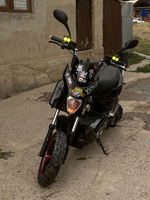 Продам скутер хароши состаяние