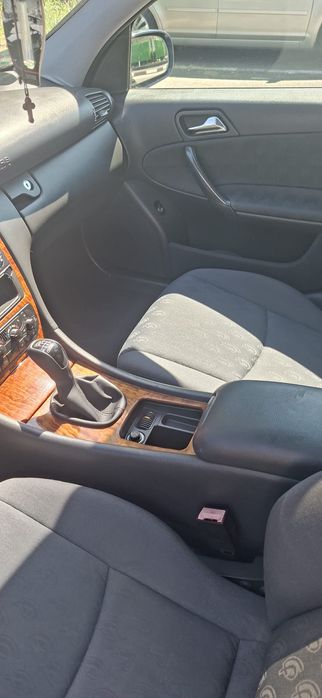 Mercedes Benz C200