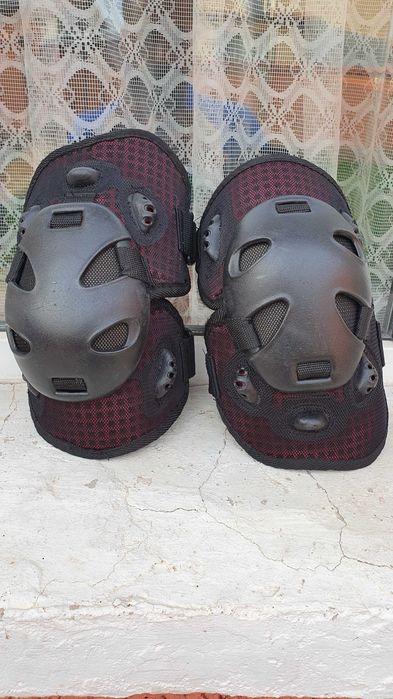 предпазни наколенки за ролери за коляно