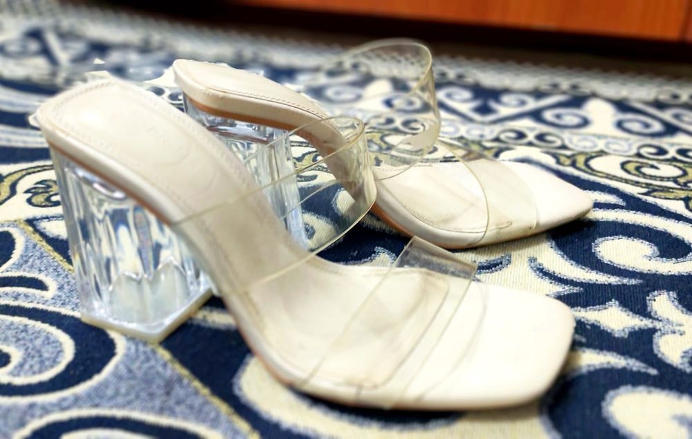 Каблук, модель Bershka