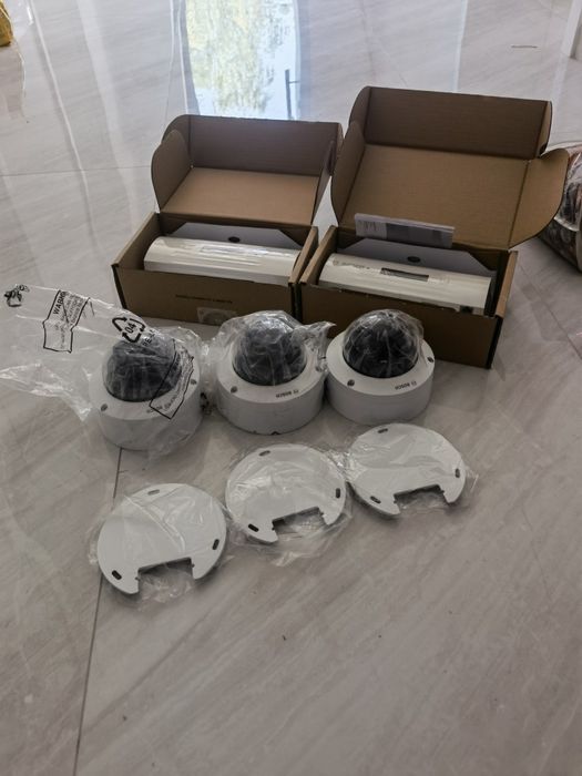 band 3 camere bosch si controler