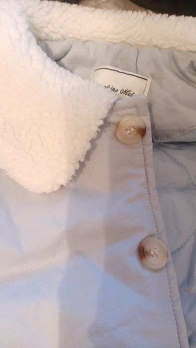 Продам детское пальто на весну ,осень