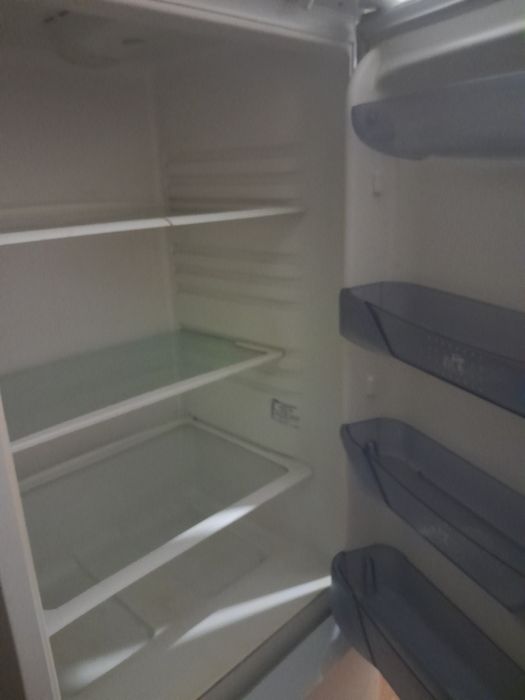 Продам холодильник Бирюса
