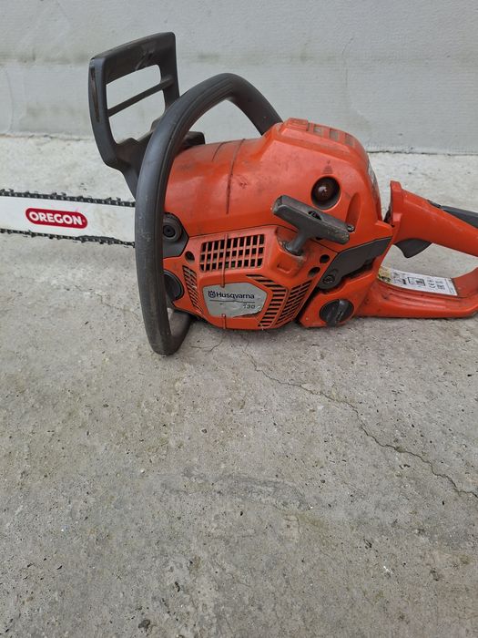 Vând husqvarna 130