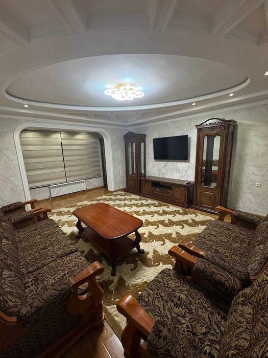 Продаётся Квартира 
Адрес:  Себзар  , Алмазарский  р-н