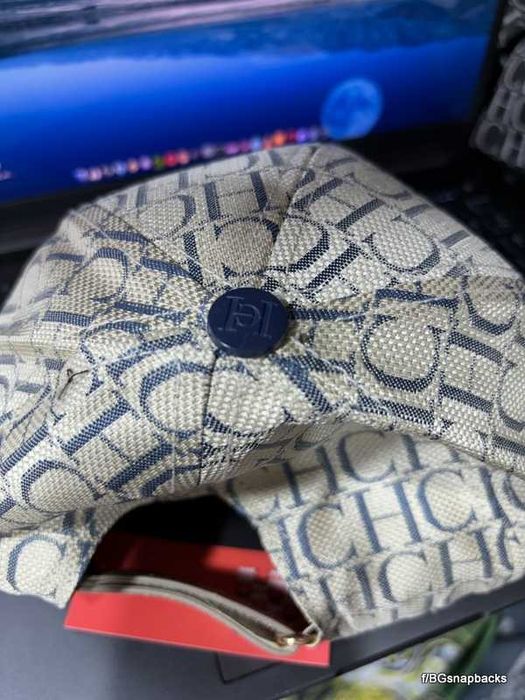 Каролина маркови шапки херрера carolina shapka lux