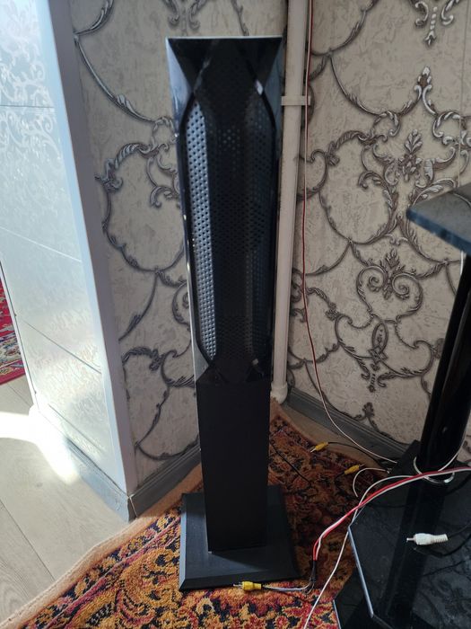 Музыкальный центр, сабуфр