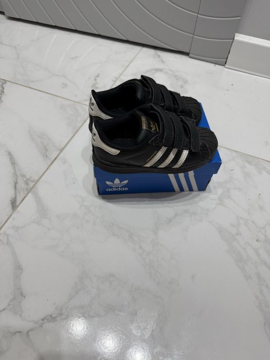 кроссовки adidas superstar