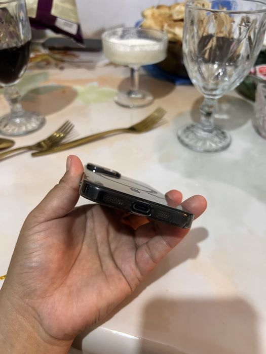 Срочно продам iphone 15