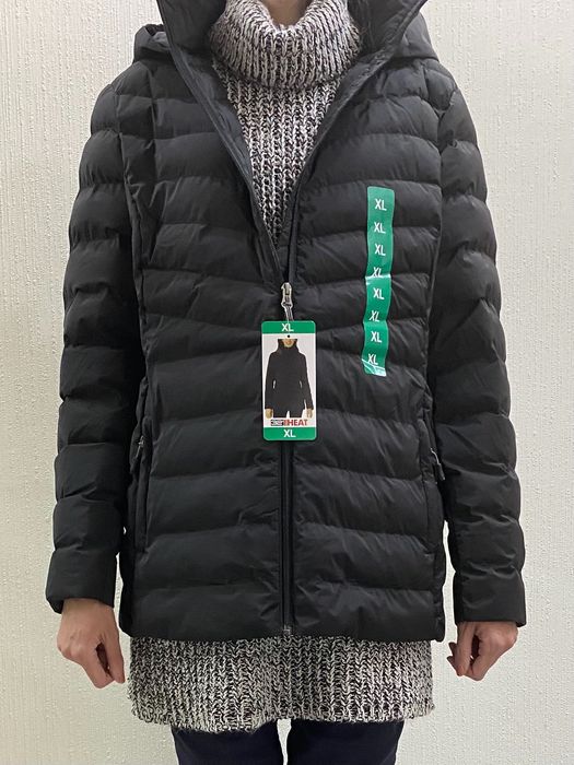 Продаю новую женскую куртку привезена из США новая