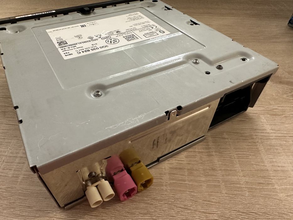 Unitate VW Discover Media MIB2 cu AppConnect activat