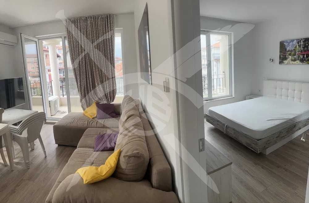 Двустаен - Обзор