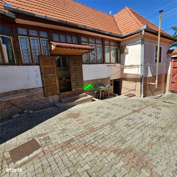 Casa de vanzare 4 camere  Rasinari