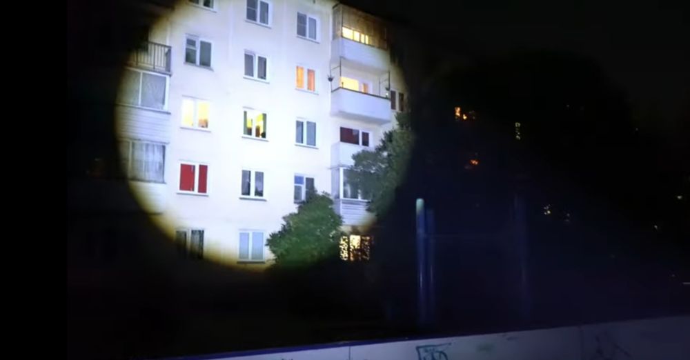 Супер мощный электрофонарь