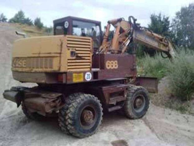 dezmembrari excavatoare case 688