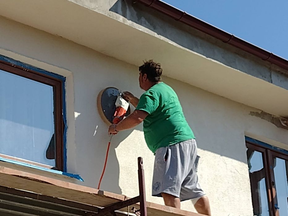 Tencuiala mecanizata /Amenajari interioare/Exterioare