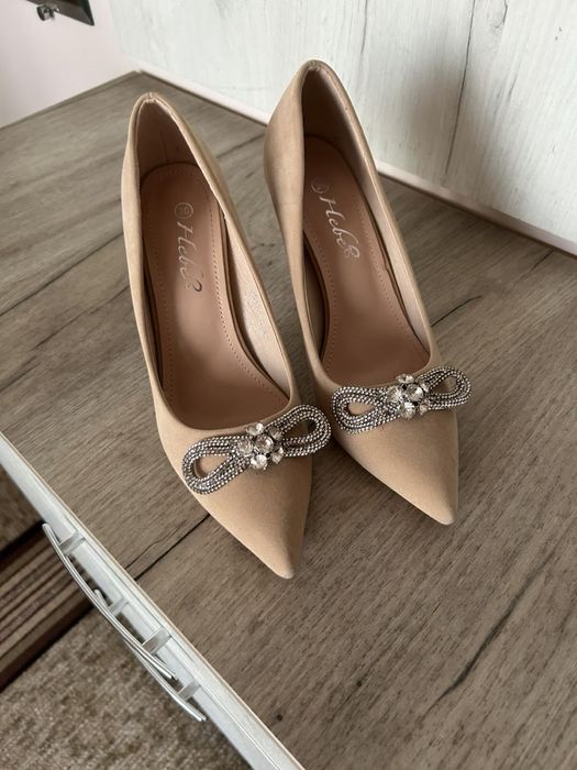 Zara сандали с ток и официални обувки