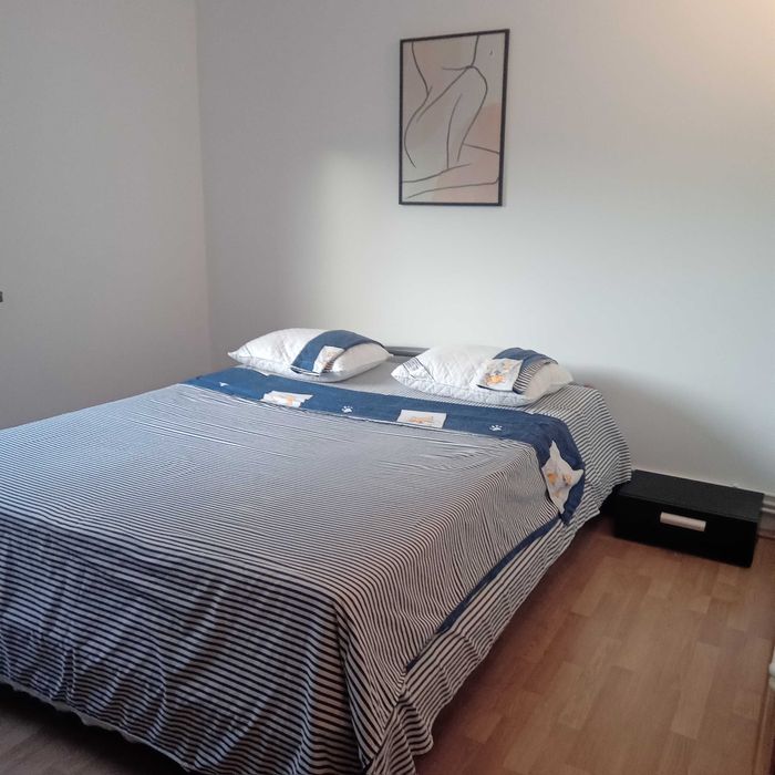 Inchiriez apartament ultracentral ultramodern