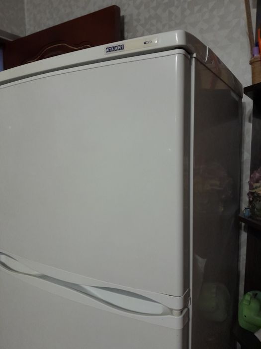 Холодильник Атлант.
