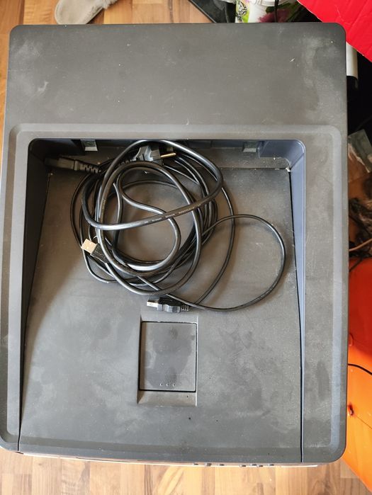 Принтер,цветен принтер