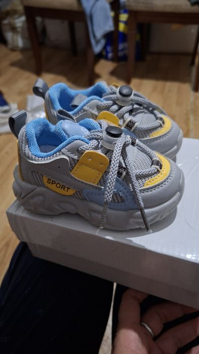 Детские кросовки