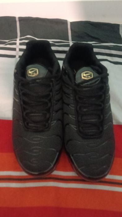 Nike Air Max Tn  mettalic gold 43