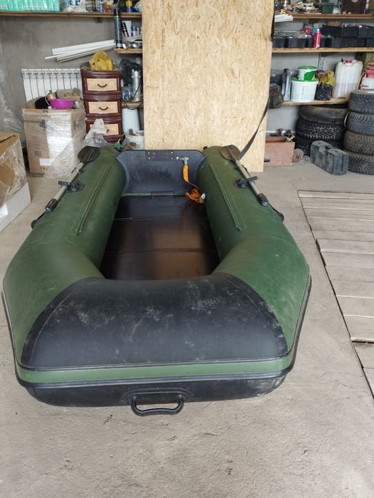 Лодка ПВХ с мотором