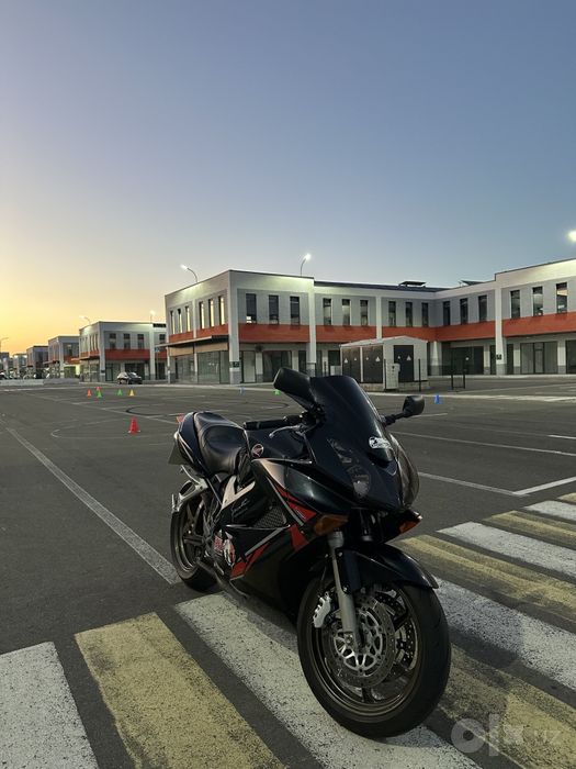 HONDA VFR 800 V tech sport