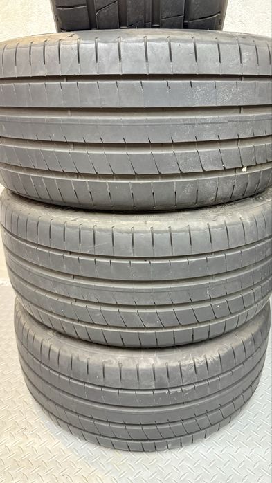 Летни гуми 245/35 R19 Good Year