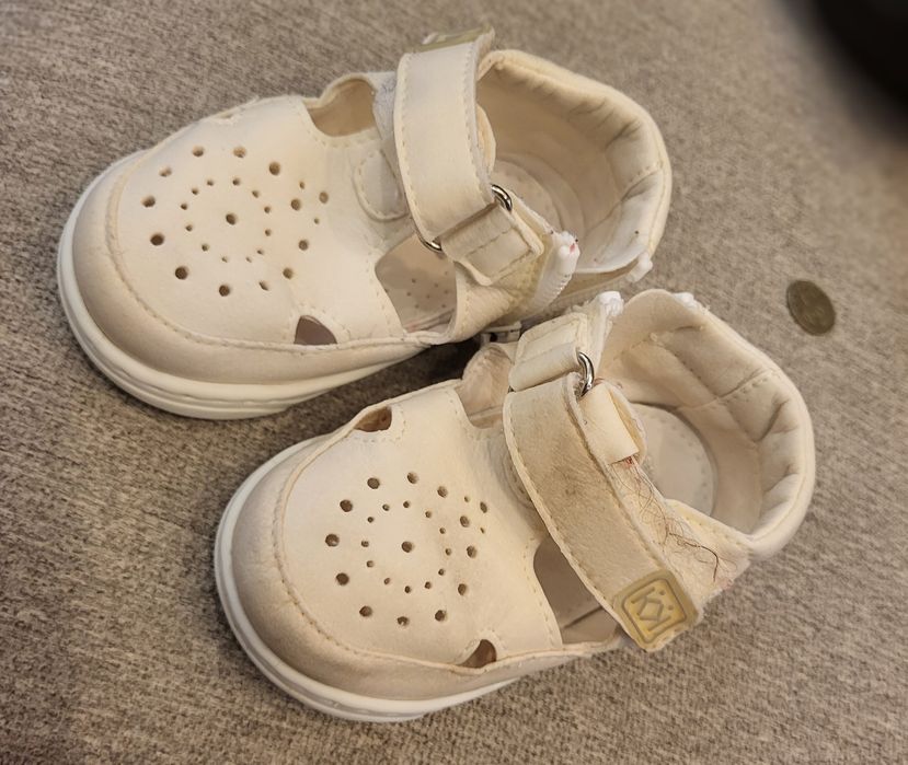 Бебешки буйки Колев и Колев размер 17/18